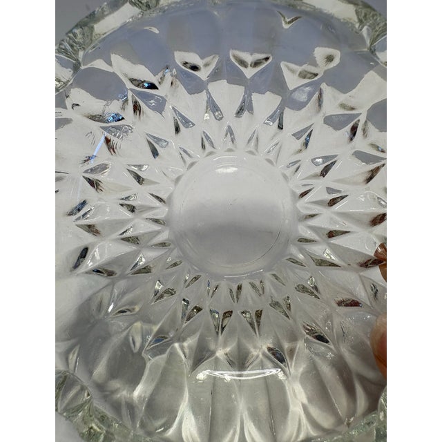 Mid 20th Century Vintage Mid-Century Pressed Glass Ashtray – Starburst Pattern 1950s Scalloped Glass For Sale - Image 5 of 7