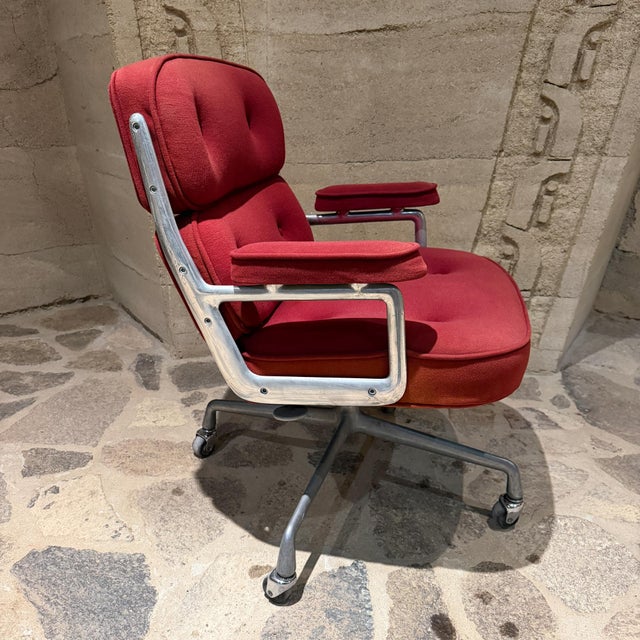 Herman Miller Eames Executive Chair Time-Life Lobby Chair Herman Miller Mid Century For Sale - Image 4 of 17