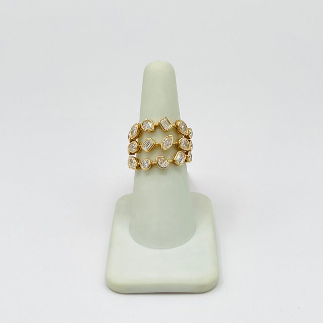 White Diamond Multi Shape Ring in 18k Yellow Gold, Size 7 For Sale - Image 4 of 7