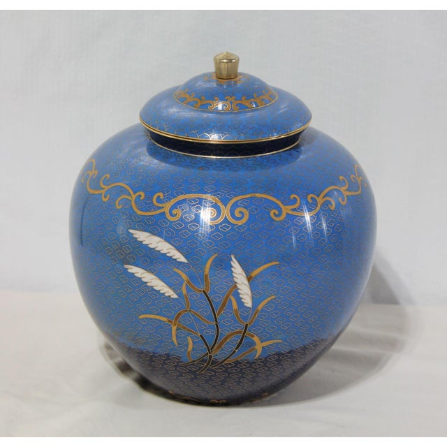 2000 - 2009 Large Chinese Double Swan Cloisonne Companion Urn For Sale - Image 5 of 10