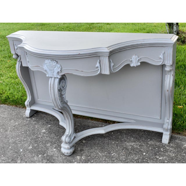 Antique Walnut Carved Hollywood Regency Style Console Table Painted Gray/Distres For Sale - Image 4 of 15