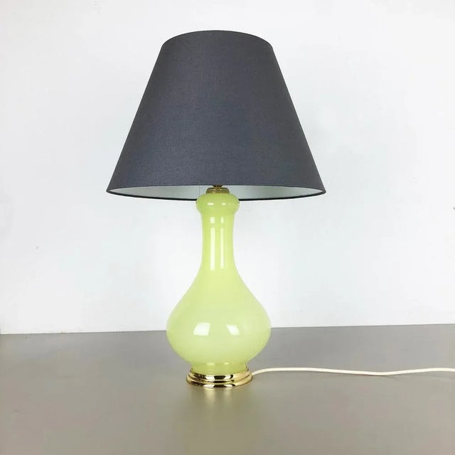 Large Opaline Murano Glass Table Light from Cenedese Vetri, Italy, 1960s For Sale - Image 14 of 15