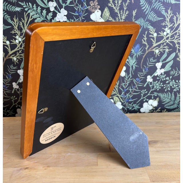 Add a touch of nature’s beauty to your space with this stunning original watercolor painting of a vibrant bumblebee...