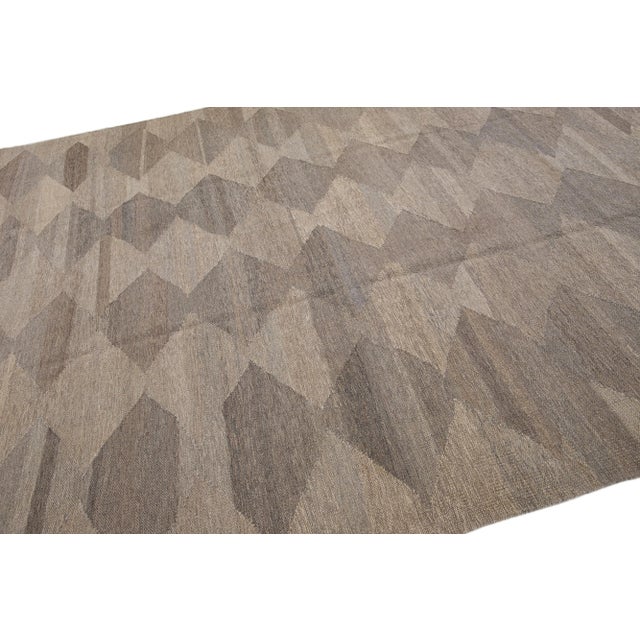 2020s Brown Flatweave Modern Kilim Wool Rug With Geometric Pattern For Sale In New York - Image 6 of 7