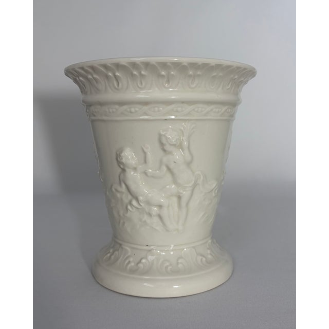 Vintage Von Schierholz Capri German Porcelain Cherub Cachepot For Sale In Dallas - Image 6 of 8