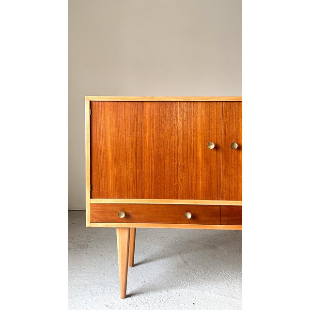 1950s R414 Sideboard by Gordon Russell for W.H. Curly Russell, 1950s For Sale - Image 5 of 12