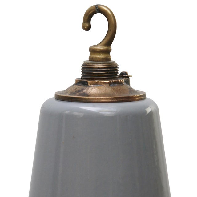 English vintage industrial classic grey enamel white interior. E27 / E26 Up to 250V (Europe/UK Standard).The wiring of...
