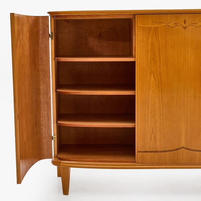 1930s Swedish Grace Curved Cabinet, 1930s For Sale - Image 5 of 9