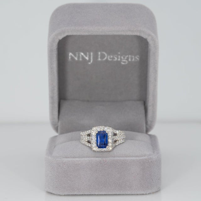 2Ct Gia Certified Ceylon Sapphire Estate Ring With Natural Diamonds in Platinum, Size 4.75 For Sale - Image 4 of 10