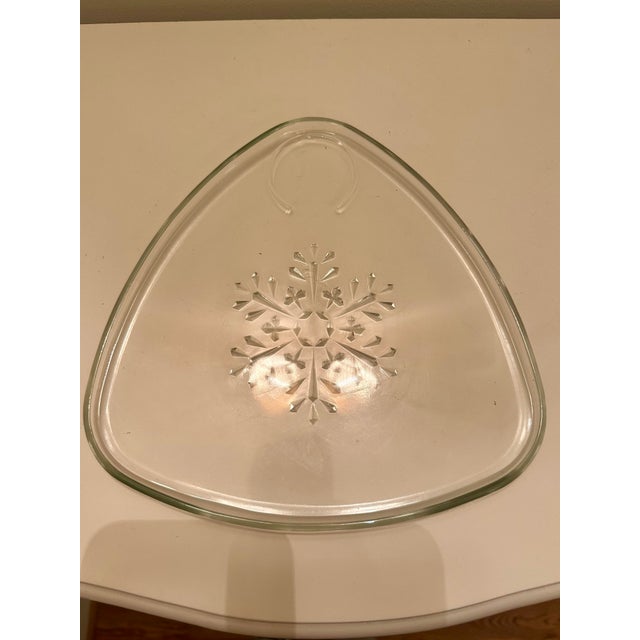 Indiana Glass Snowflake Plates and Teacups - Set of 8 For Sale - Image 6 of 9