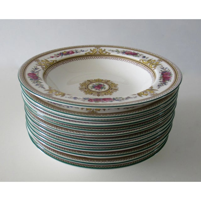 Victorian C.1988 Wedgewood Porcelain Hand-Painted "Columbia," W595 Pattern -Full Serving Set for 12 (89 Pcs). For Sale - Image 3 of 13