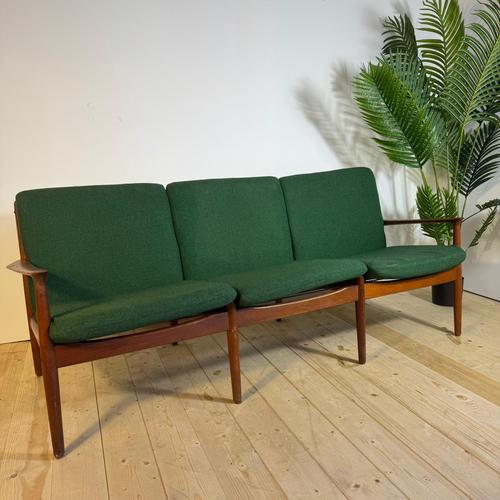 Vintage Danish Three-Seater Sofa by Svend Aage Eriksen for Glostrup Møbelfabrik, 1960s For Sale - Image 10 of 10