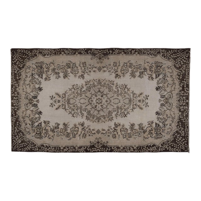 Vintage Distressed Sparta Rug With Floral Border 5'5'' X 9'2'' For Sale