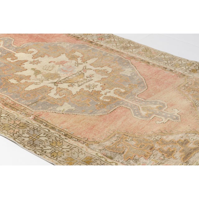 Mid 20th Century Faded Coral and Olive Medallion Carpet For Sale - Image 9 of 10