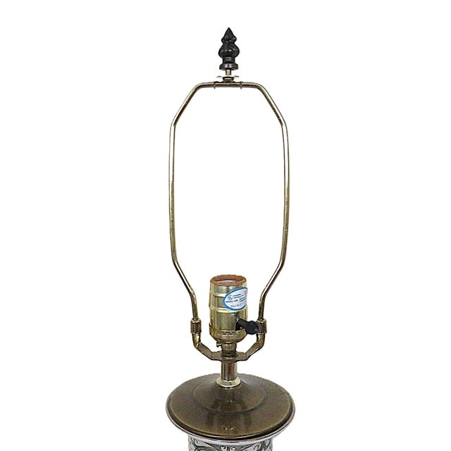 Mid 20th Century Pair of Vintage Chinoiserie Table Lamps Asian W/ Birds For Sale - Image 5 of 7