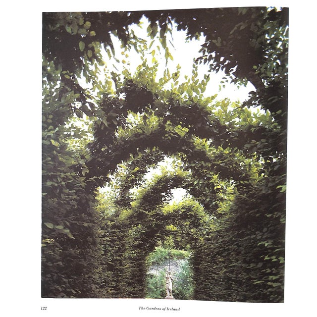 White "The Gardens of Ireland" Book 1986 Bowe, Patrick For Sale - Image 8 of 9