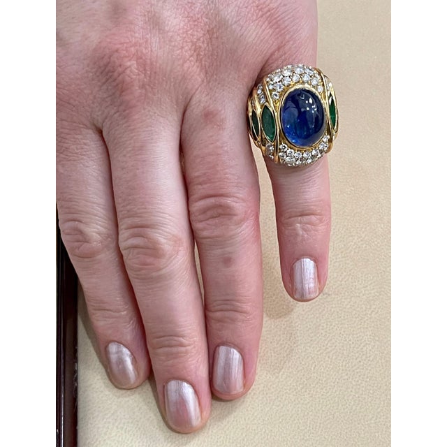 18 Carat Blue Sapphire Cabochon and Diamond 18 Karat Gold Ring For Sale - Image 13 of 18