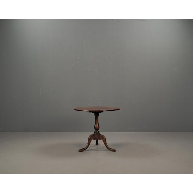 Victorian Three-Legged Oak Side Table, 1890s For Sale - Image 5 of 17