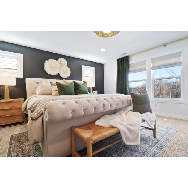 Not Yet Made - Made To Order Juju Hats - Ivory/White - Set of 3 - 15.7, 19.7 ,23.6 Inch - 40,50,60cm For Sale - Image 5 of 6