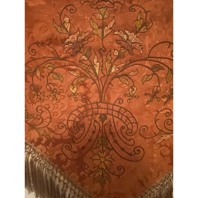 Early 20th Century Victorian Silk Damask Piano Scarf With Cut Velvet Flowers & Fringe Trim For Sale - Image 5 of 8