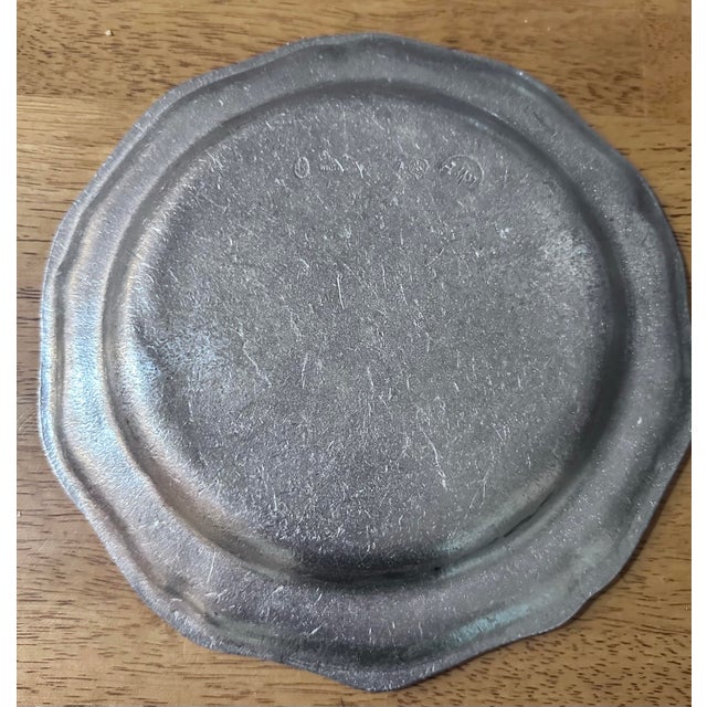 Hollywood Regency Mid-Century American Pewter Plates by Wilton - Set of 8 For Sale - Image 4 of 5