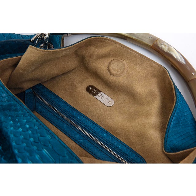 Ralph Lauren 2000 Turquoise Python Shoulder Bag With Horn Top Handle For Sale - Image 10 of 14