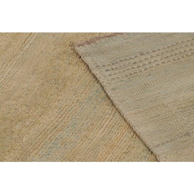 Textile Rug & Kilim’s Contemporary Oversized Rug in Cream and Soft Beige For Sale - Image 7 of 9