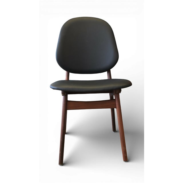 Model 75 Chairs in Teak and Black Leather by Arne Hovmand Olsen, 1960s, Set of 2 For Sale - Image 4 of 18