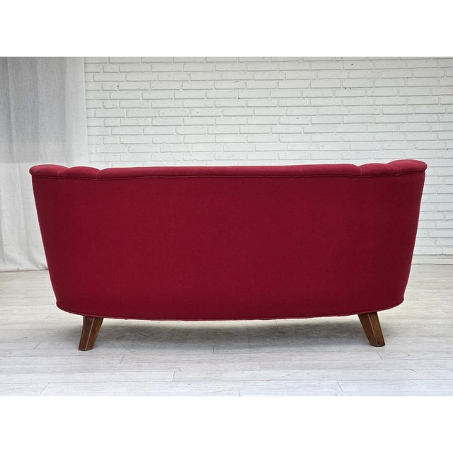 Danish 2-Seater Banana Sofa in Wool with Oak Legs, 1960s For Sale - Image 9 of 18