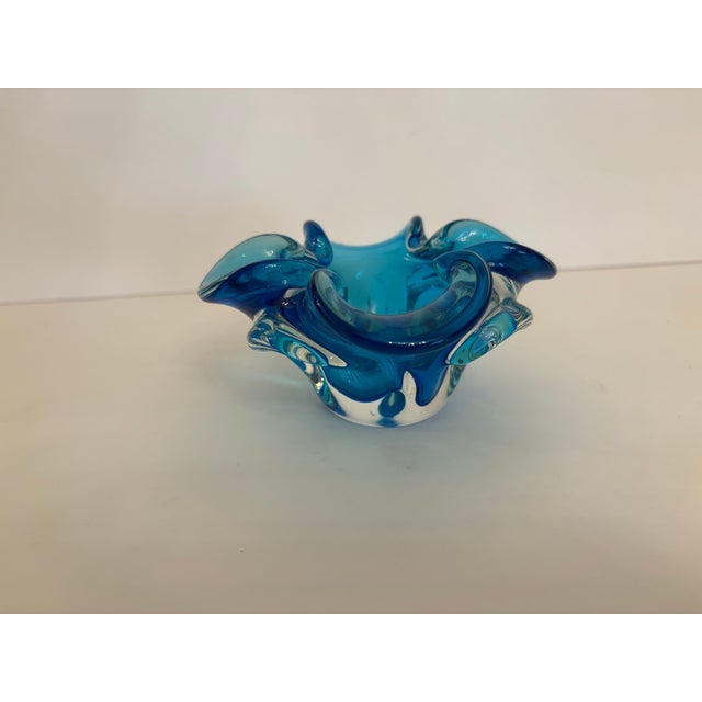 Glass Blue Vintage Murano Ruffled Hand Blown Glass Candy Dish Sculpture For Sale - Image 7 of 10