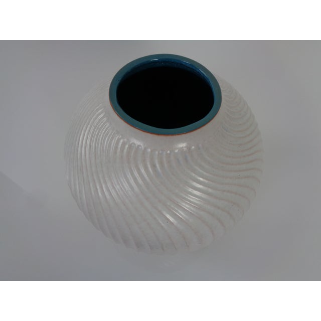 Large 18-25 Wave Ceramic Vase from Carstens Tönnieshof, Germany, 1960s For Sale - Image 4 of 14