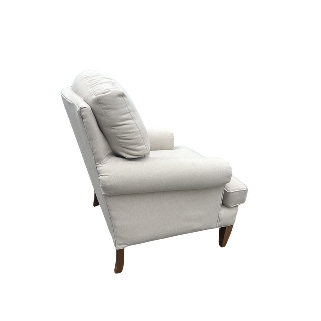 Vintage Pearson Club Chair – English Roll Arm Lounge Chair, Ivory Upholstery, Tapered Wood Legs, High-End Designer Seating For Sale - Image 9 of 16