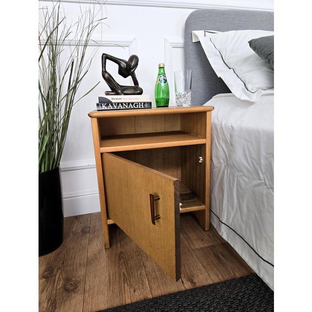 Mid-Century Modern Italian Wood Nightstands, 1950s, Set of 2 For Sale - Image 4 of 10