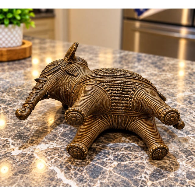 Vintage Heavy Brass Elephant Figurine – Intricate Handcrafted Detail – 206.6g For Sale - Image 4 of 6
