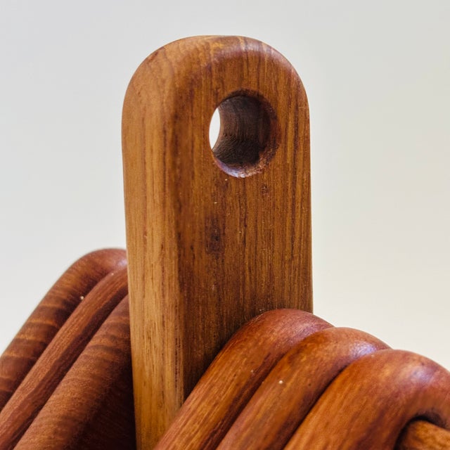 Mid Century Teak Hanging Coaster Set - Set of 6 Coasters With Holder - 1970s For Sale In San Francisco - Image 6 of 14