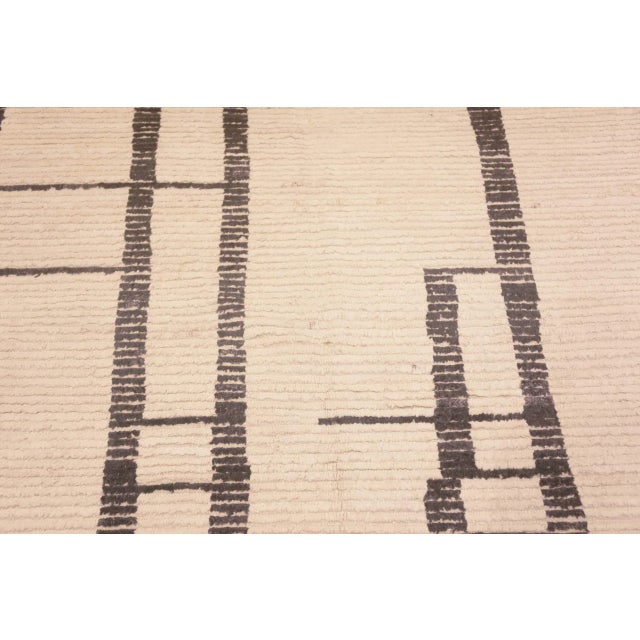 Textile Nazmiyal Collection Abstract Modern Area Rug For Sale - Image 7 of 8