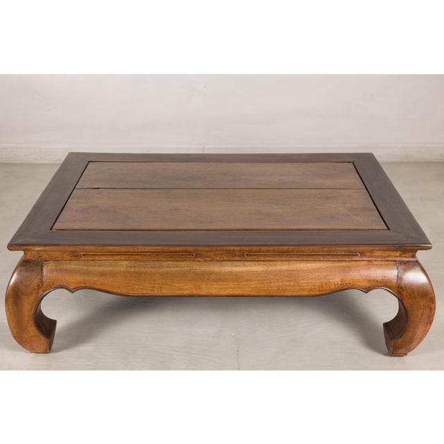 Vintage Chinese Low Kang Two-Tone Elm Coffee Table with Curved Legs For Sale - Image 13 of 18