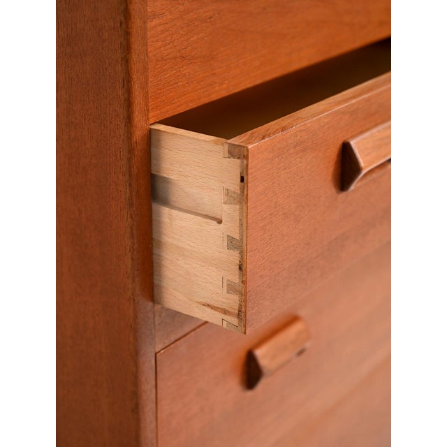 Wood Danish Chest of Drawers by Børge Mogensen for Søborg Møbelfabrik, 1950s For Sale - Image 7 of 8