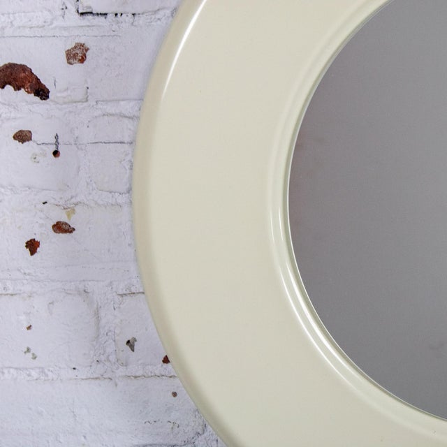 Off-white Late 20th Century Modern Wall Mirror W/Round Off White Plastic Frame For Sale - Image 8 of 18