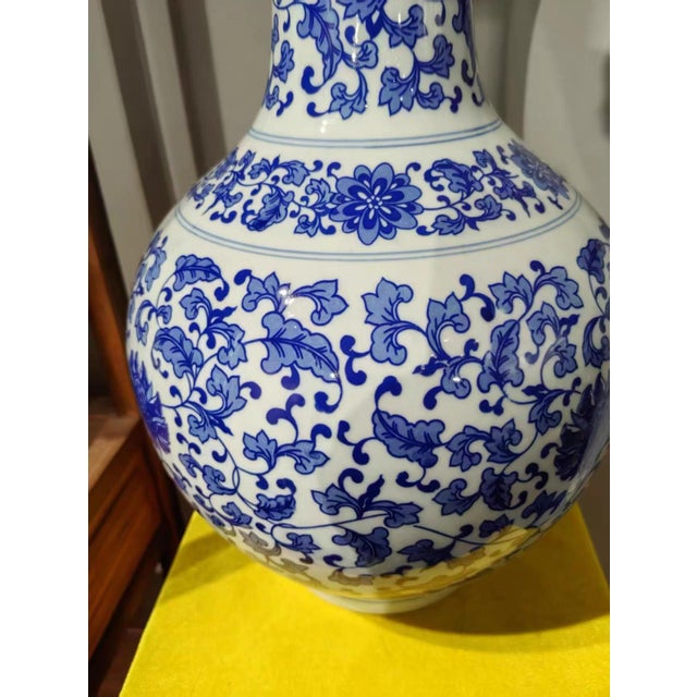 17th Century Ancient Chinese Blue-and-White Porcelain Vases For Sale - Image 5 of 7