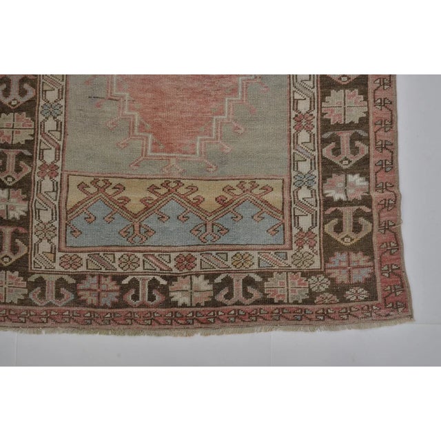 Antique Muted Rose Medallion Rug For Sale In Phoenix - Image 6 of 10