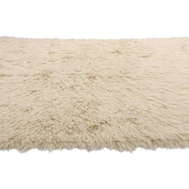 Mid-Century Modern Vintage Greek Natural Flokati Rug - 05'10 X 06'10 For Sale - Image 3 of 9