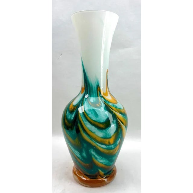 Vintage opaline from Florence. This is a rare color and size, a must have for any collector. Looks simply stunning. The...