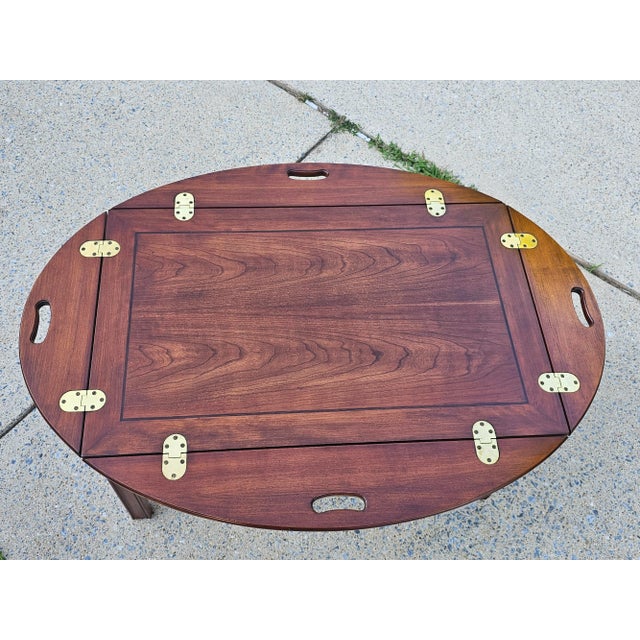 Henkel Harris Virginia Galleries Wild Black Cherry Butler's cocktatable / coffee table in very good vintage condition....