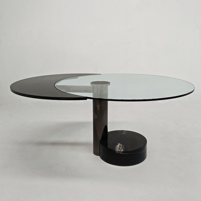 Black Extendable Round Glass Table Moon attributed to Mario Mazzer for Zanette, 1980s For Sale - Image 8 of 18