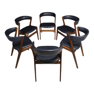 Six Mid 20th Century Curved Back Dining Chairs in Navy Leather For Sale