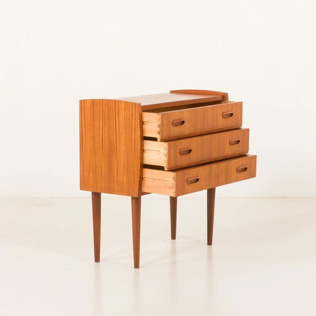 Small Danish Teak Chest of Drawers, 1960s For Sale - Image 9 of 13
