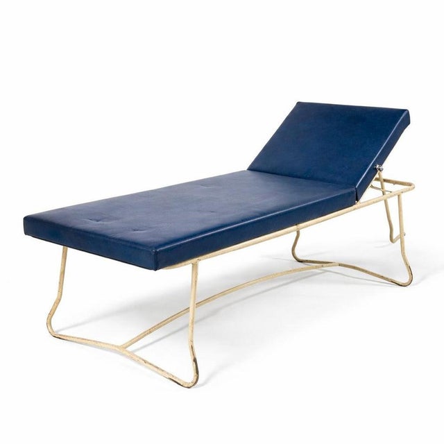 Mid-Century Modern Streamline Adjustable Chaise Lounge in Blue Vinyl and Chrome For Sale - Image 9 of 9