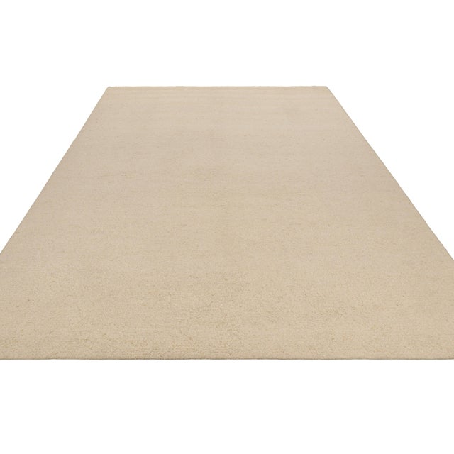 2010s Rug & Kilim’s Contemporary Textural Rug in Tones of Beige, Cream and White For Sale - Image 5 of 7