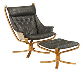 Example of Vatne Møbler Chair and Ottoman Sets